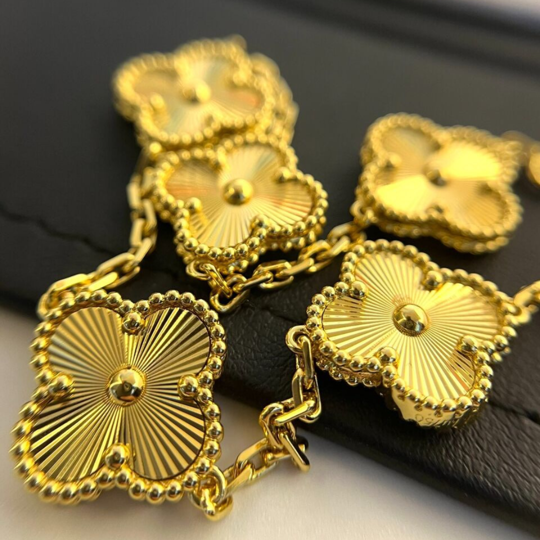 Pulsera Trebol Van Cleef | Baño de Oro 18k | Incluye Caja de Lujo